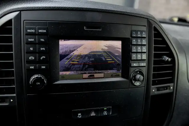 Mercedes-Benz Vito view 23