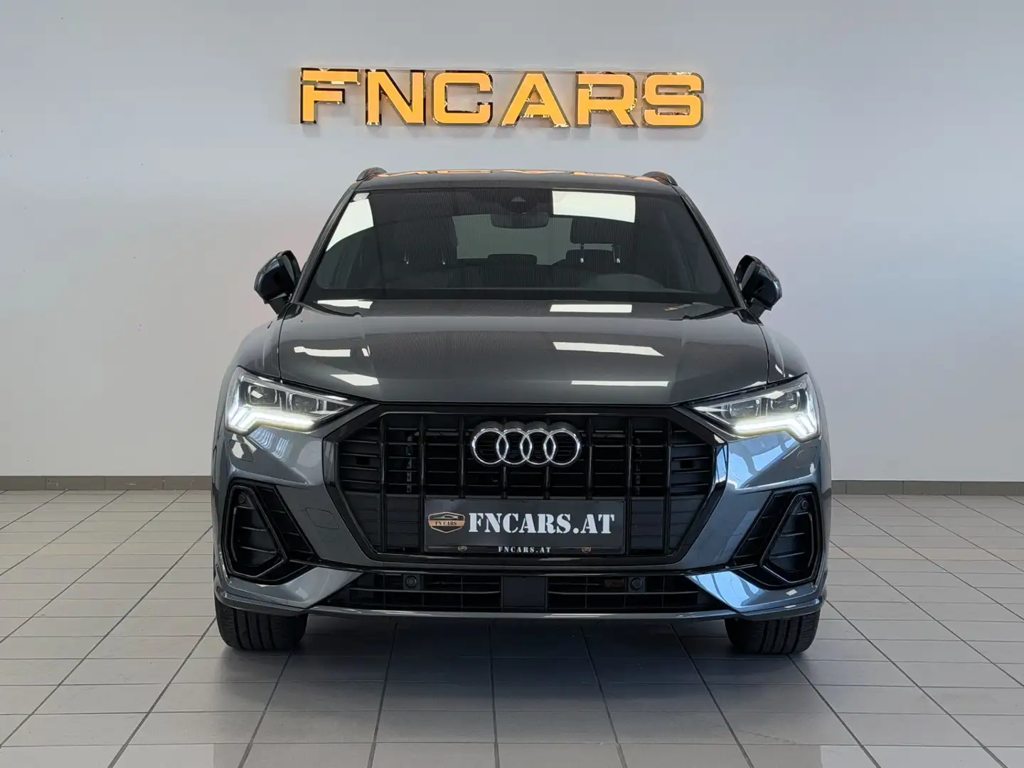 Audi Q3 35 TFSI S-line | S tronic | Matrix LED | B&O | AH Grau - 2