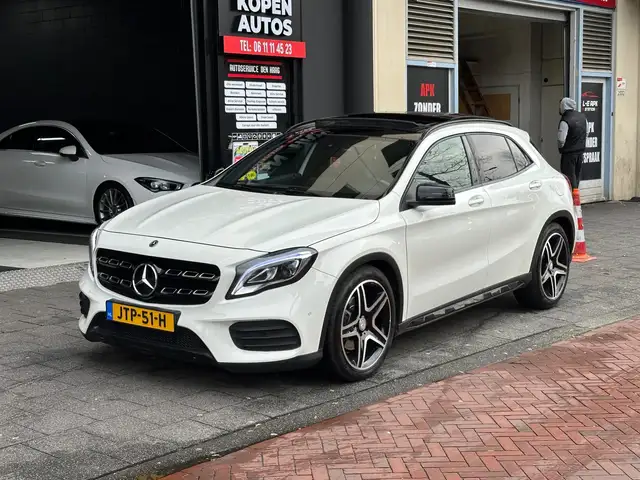 Mercedes-Benz GLA 220 d Prestige Aut Leer Navi Camera Pano