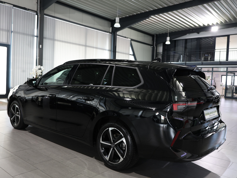 Opel Astra L ST 1.2 T GS-SPORT TECH BLACK / PANORAMA — photo 9