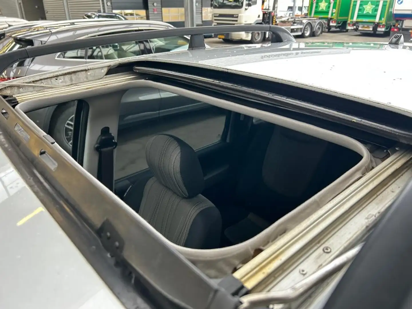 Hyundai Matrix 1.6i Style SCHUIFDAK AIRCO BOEKJES Gris - 2