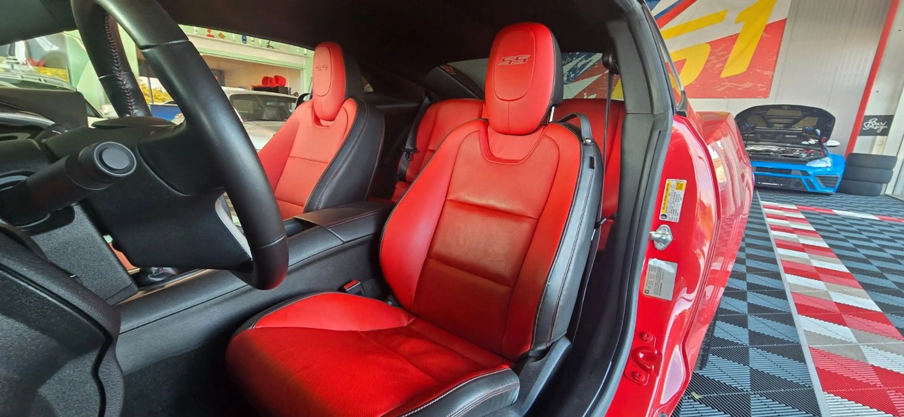 Chevrolet Camaro SS — photo 6