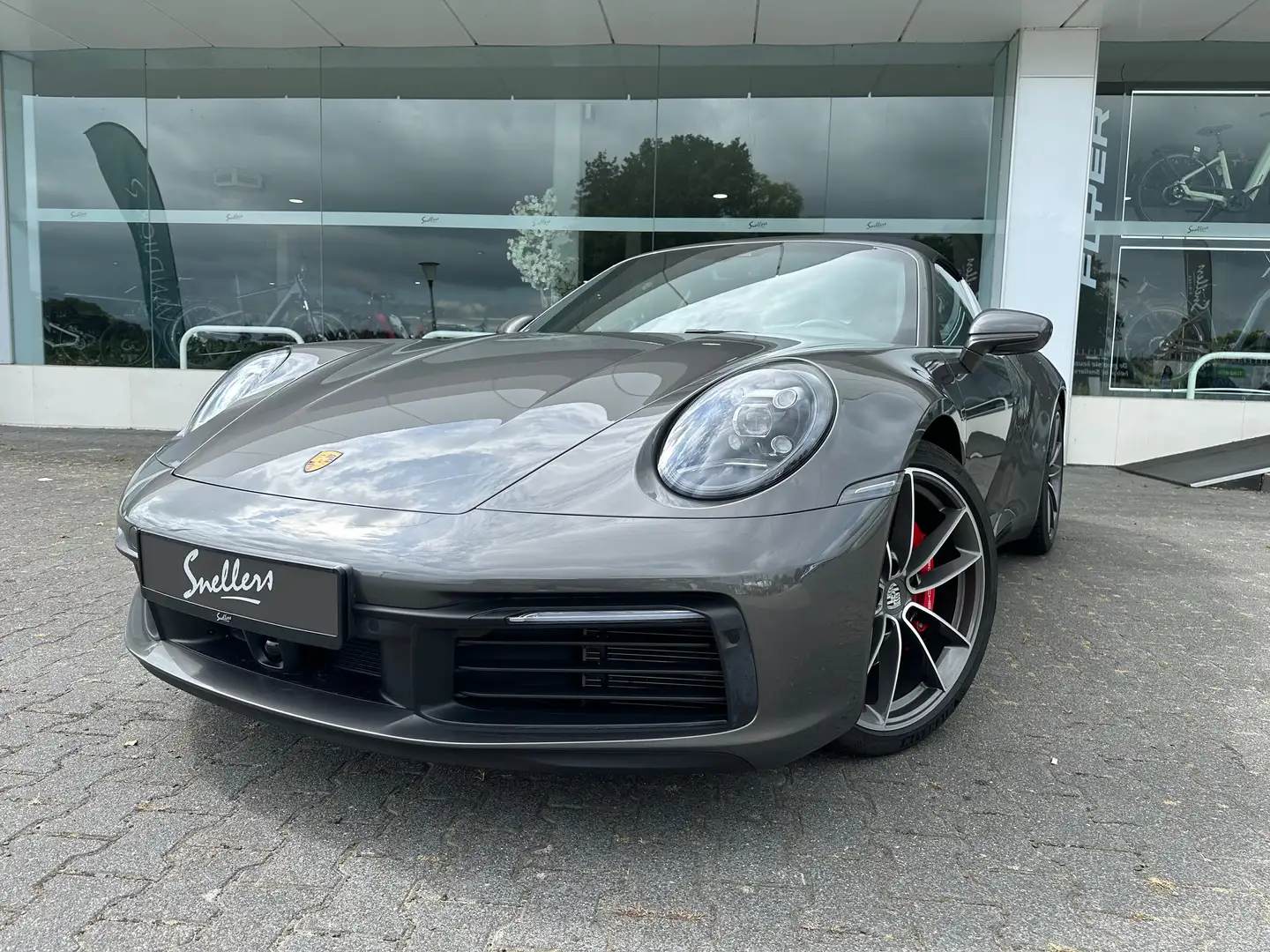 Porsche 992 3.0 4 S Targa 4S Grijs - 2