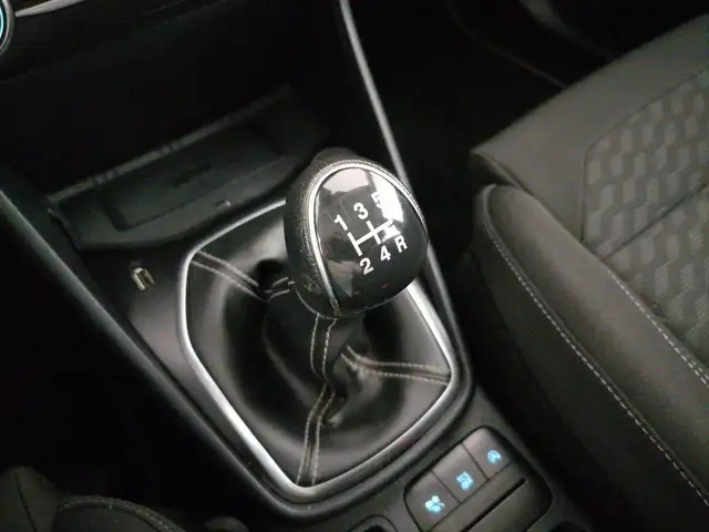 Ford Fiesta view 13