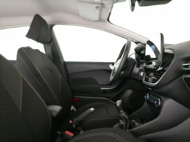 Ford Fiesta view 6