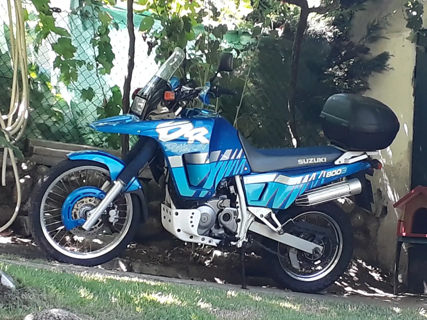 Suzuki DR 800 SR43 Blauw - 1