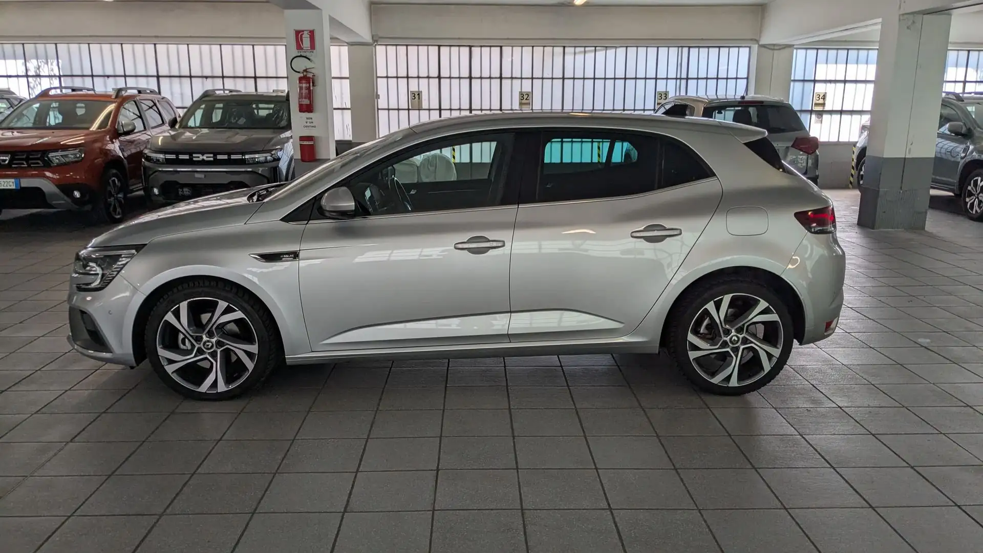 Renault Megane Plug-in Hybrid E-TECH 160 R.S. Line Zilver - 2