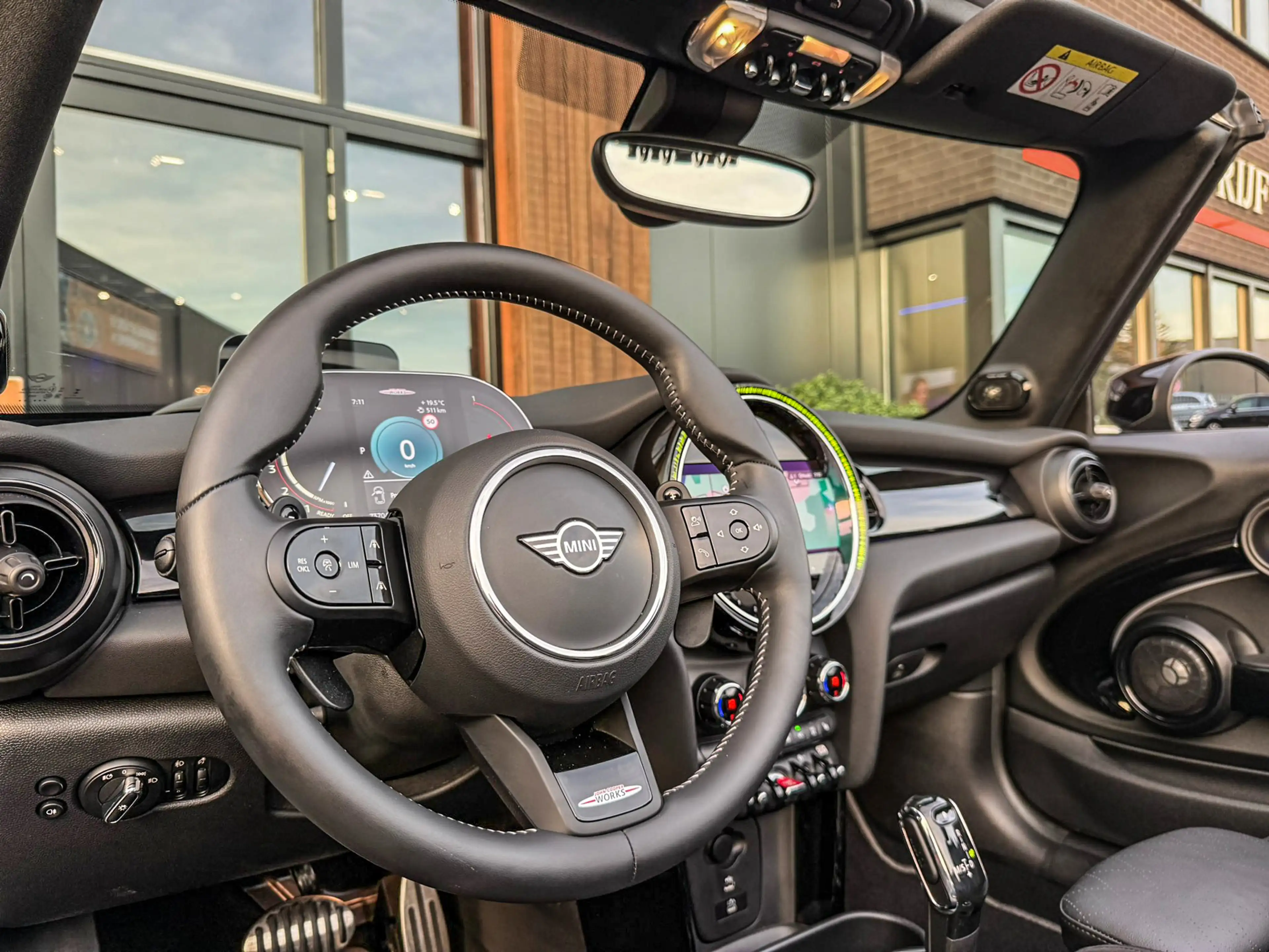 MINI John Cooper Works Cabrio 2.0 JCW Pack F1 aut 231pk Rooftop grey/Camera/18"J — photo 12