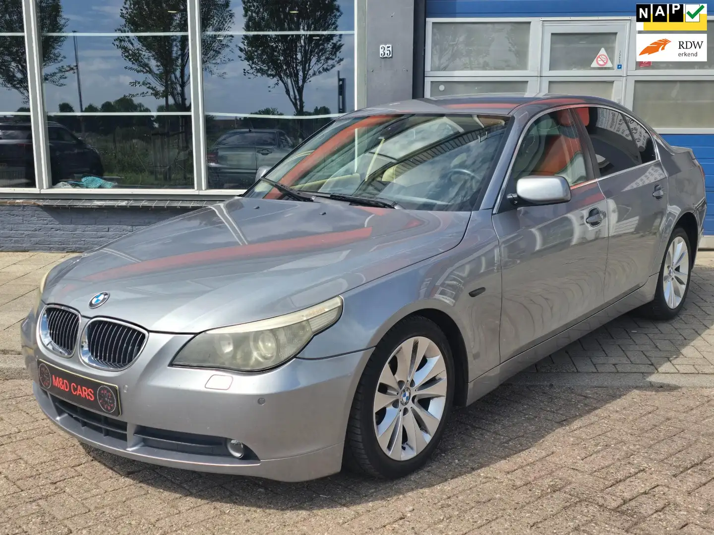 BMW 523 5-serie 523i High Executive AUTOMAAT/PDC/MEMORY ST Grijs - 1