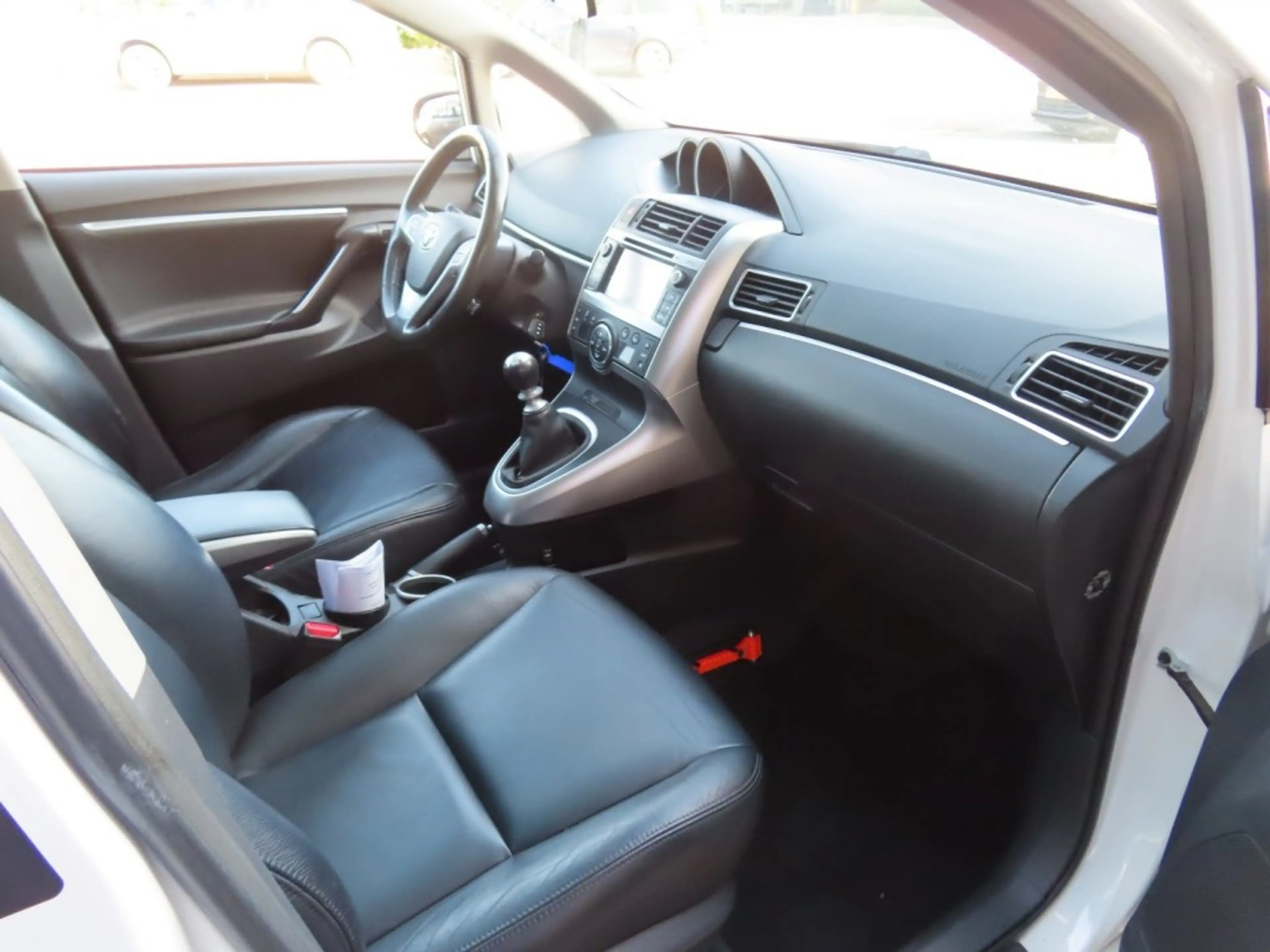 Toyota Verso 1.6 VVT-i Business Ecc Navi Leder Pano Trekhaak 20 — photo 36