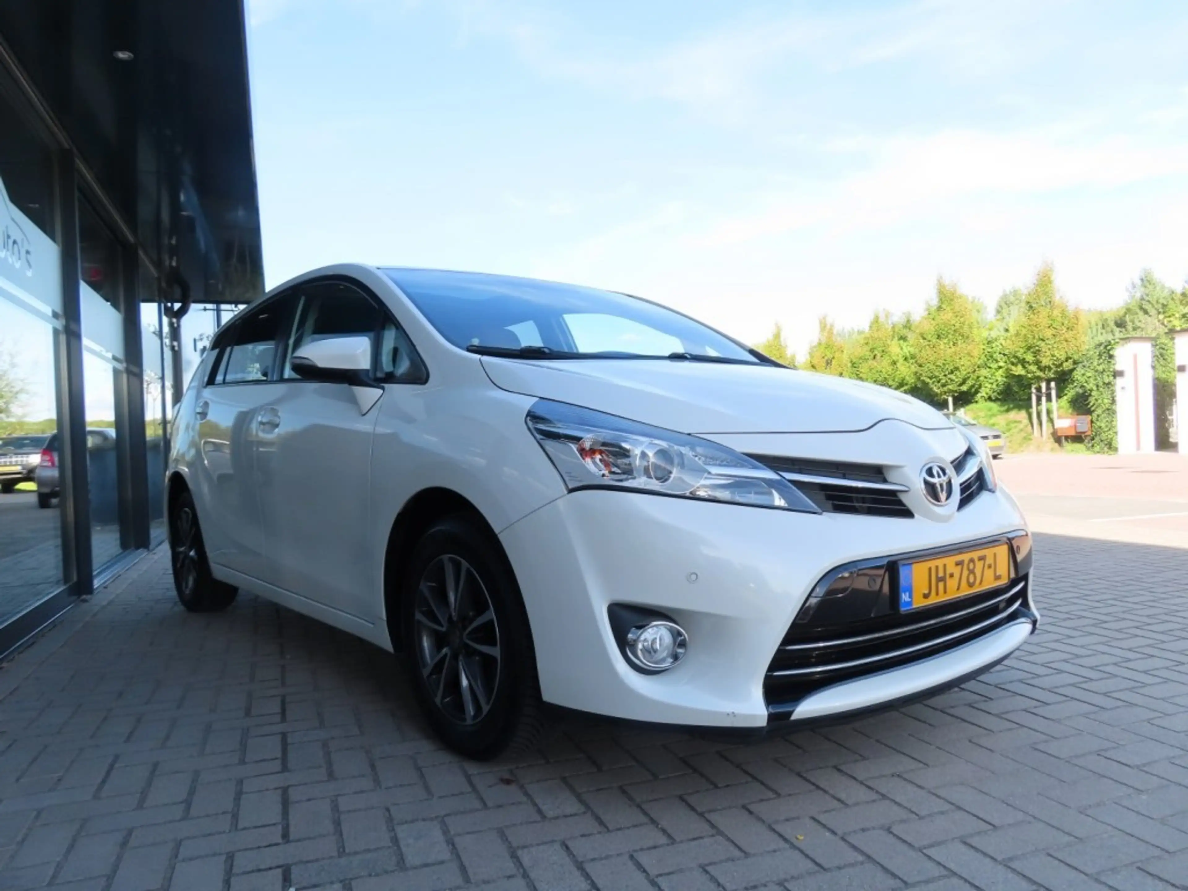 Toyota Verso 1.6 VVT-i Business Ecc Navi Leder Pano Trekhaak 20 — photo 3