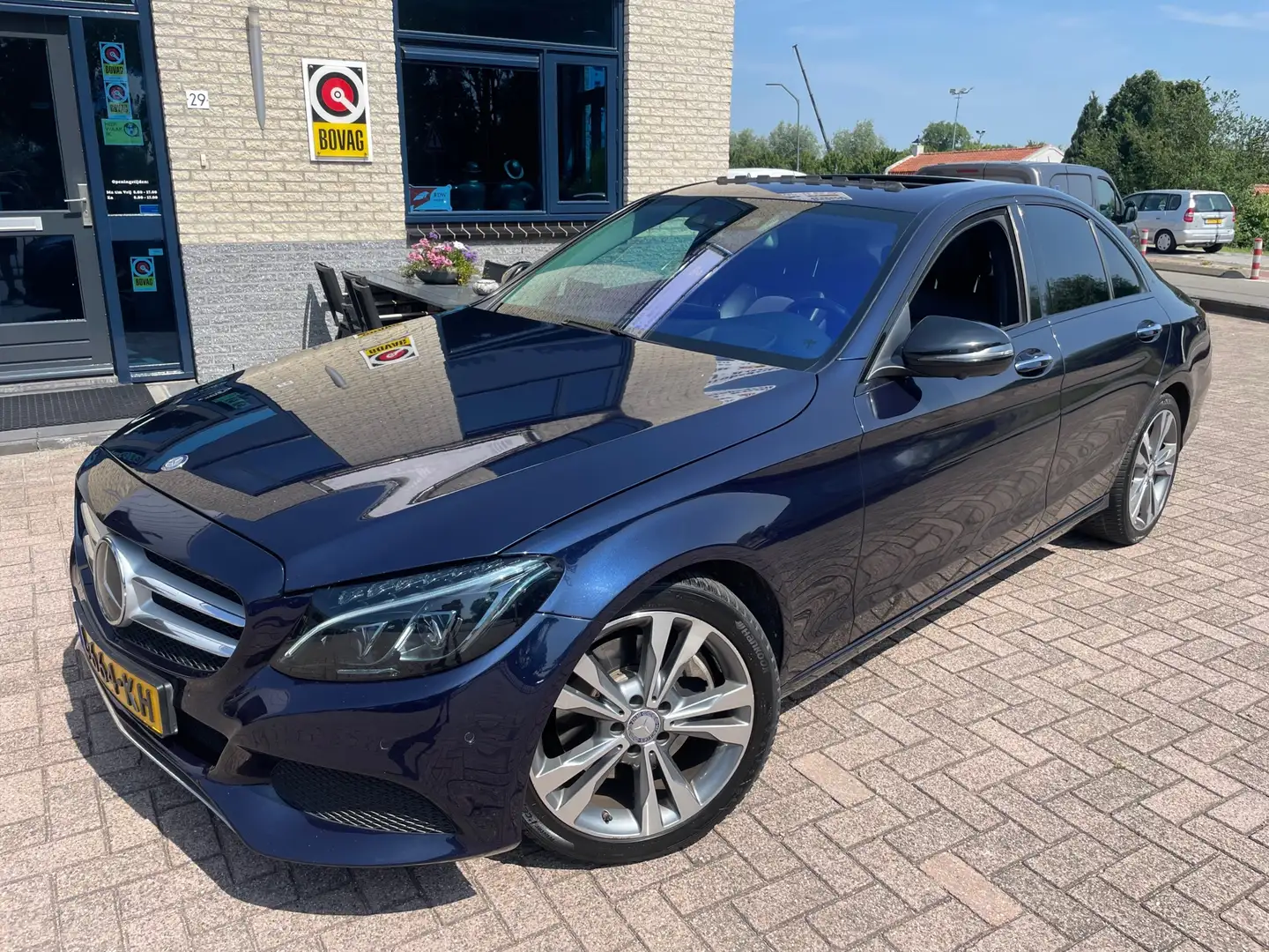 Mercedes-Benz C 300 Prestige-BURMESTER-PANO-360 Blau - 1