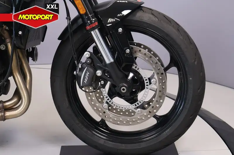 Triumph Trident 660 - foto 7