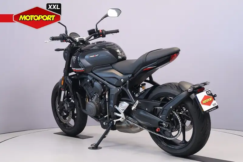 Triumph Trident 660 - foto 6