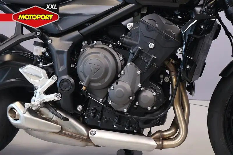 Triumph Trident 660 - foto 8