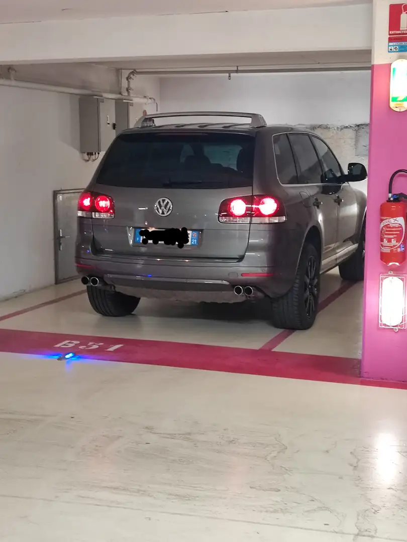 Volkswagen Touareg Touareg R5 TDI 174 FAP Carat Tiptronic A Gris - 2