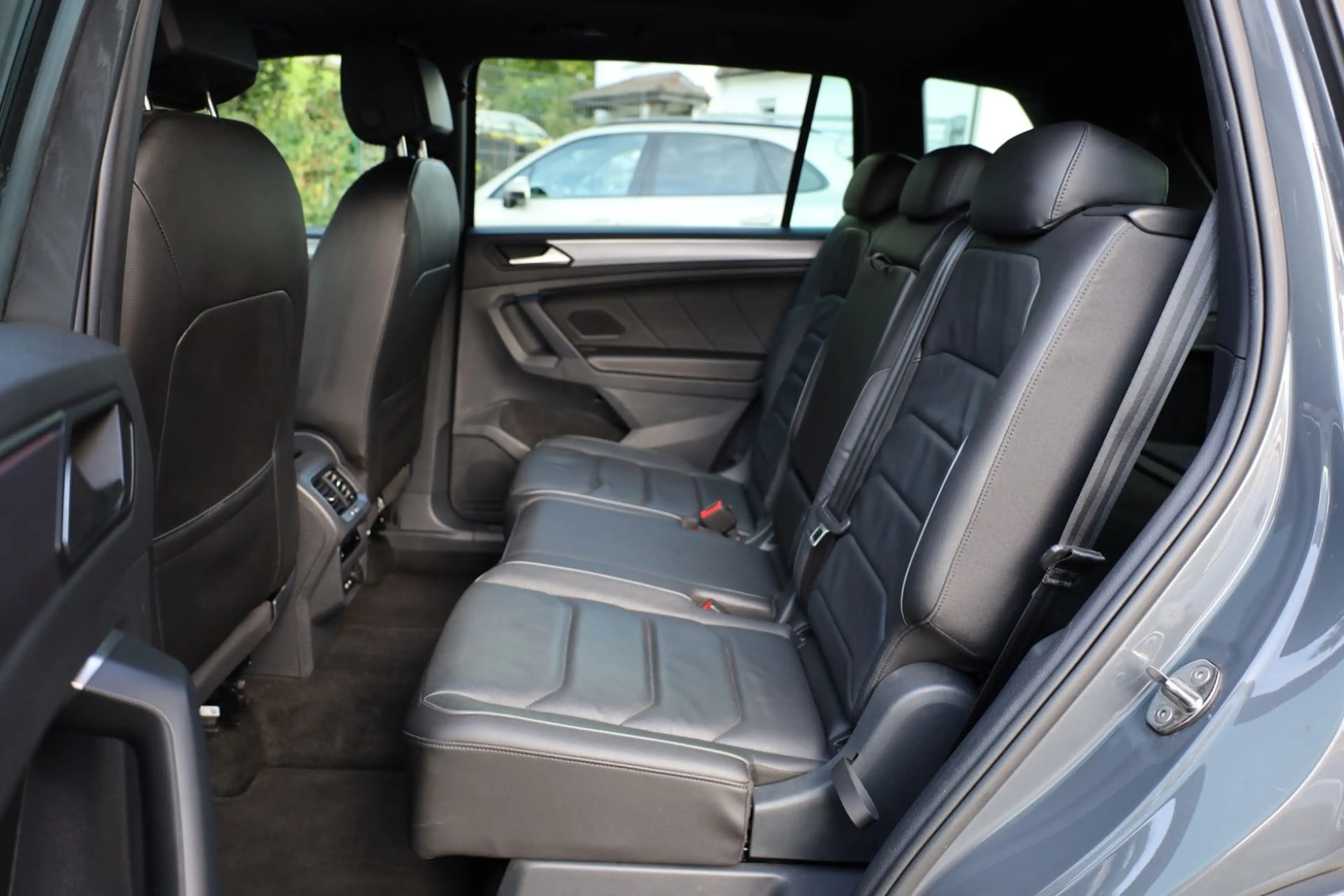 SEAT Tarraco 2.0 TDI FR 4Drive/BEATS/AHK/PANO/7-SITZE — photo 9