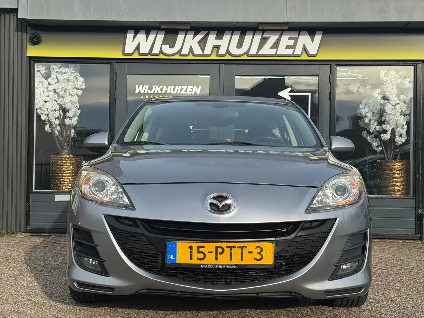 Mazda 3 1.6 GT-M Line met Climate !!! Stoelverwarming !!! Grijs - 2
