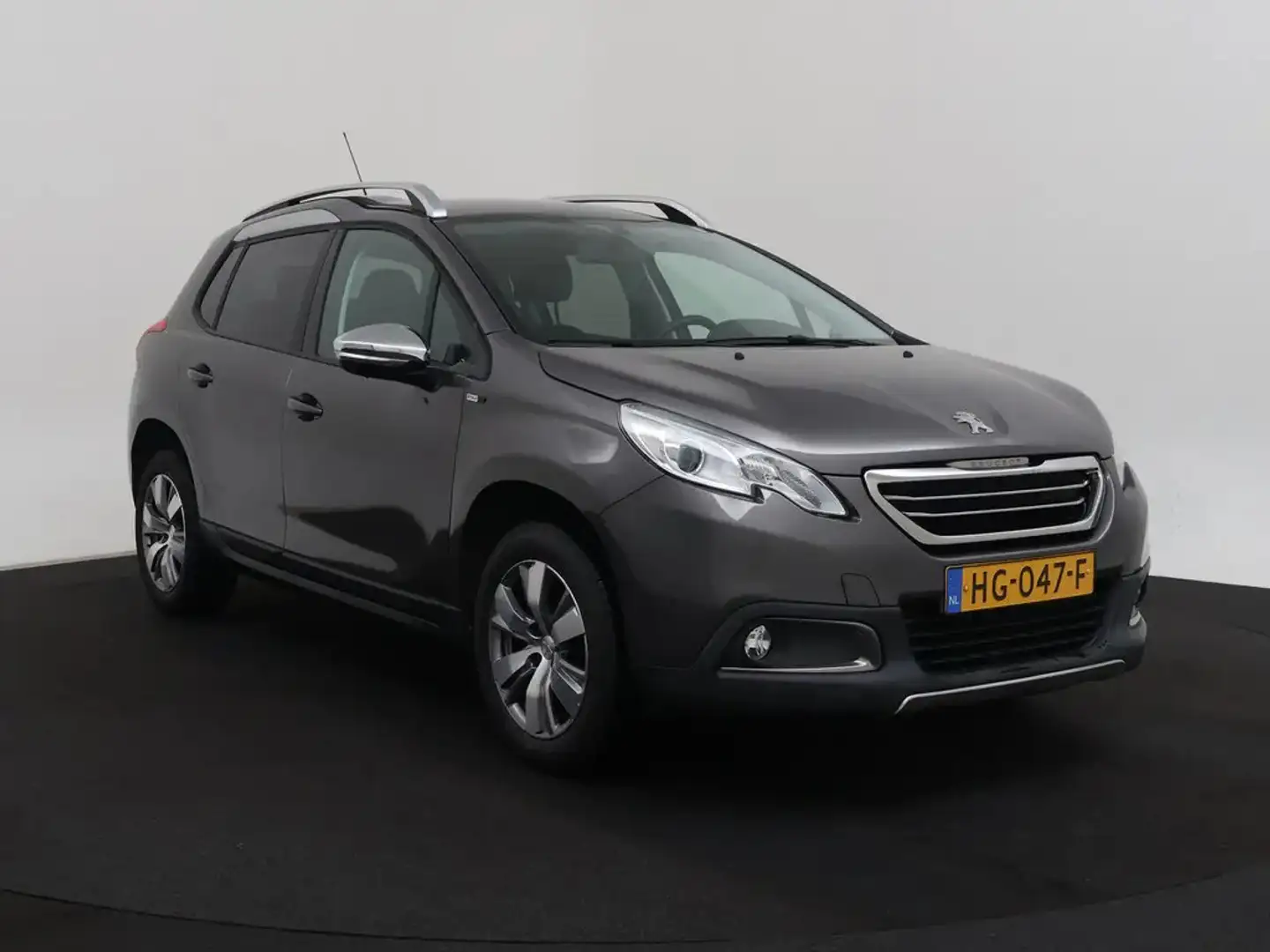 Peugeot 2008 1.2 PureTech Style, slechts 34.000km Nieuwstaat ! Grijs - 2