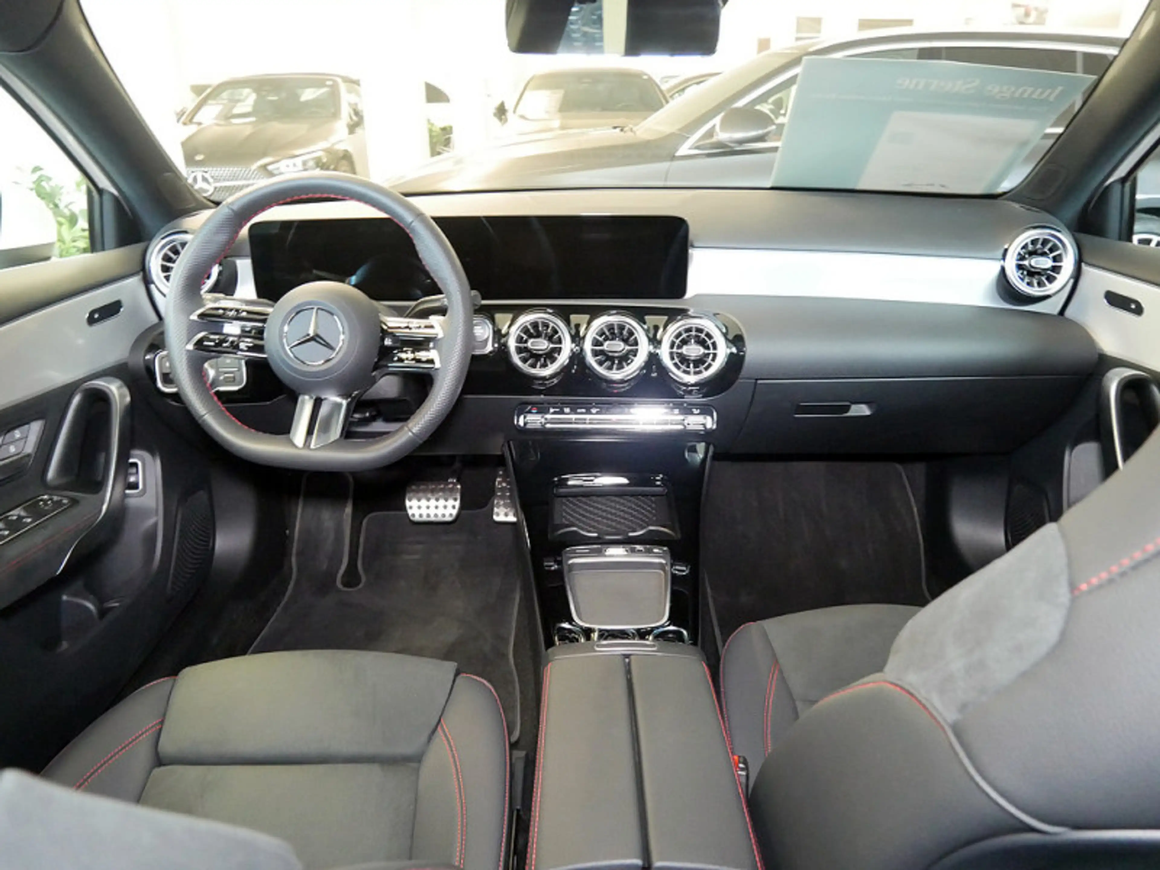 Mercedes-Benz A 250 e , AMG 360 DISTR KAMERA PANO SPUR STANDH — photo 9