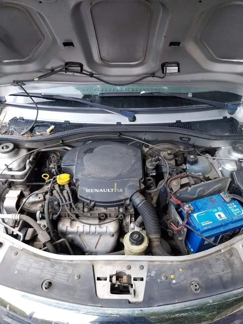 Dacia Sandero 1.4 8v Laureate Gpl - 2