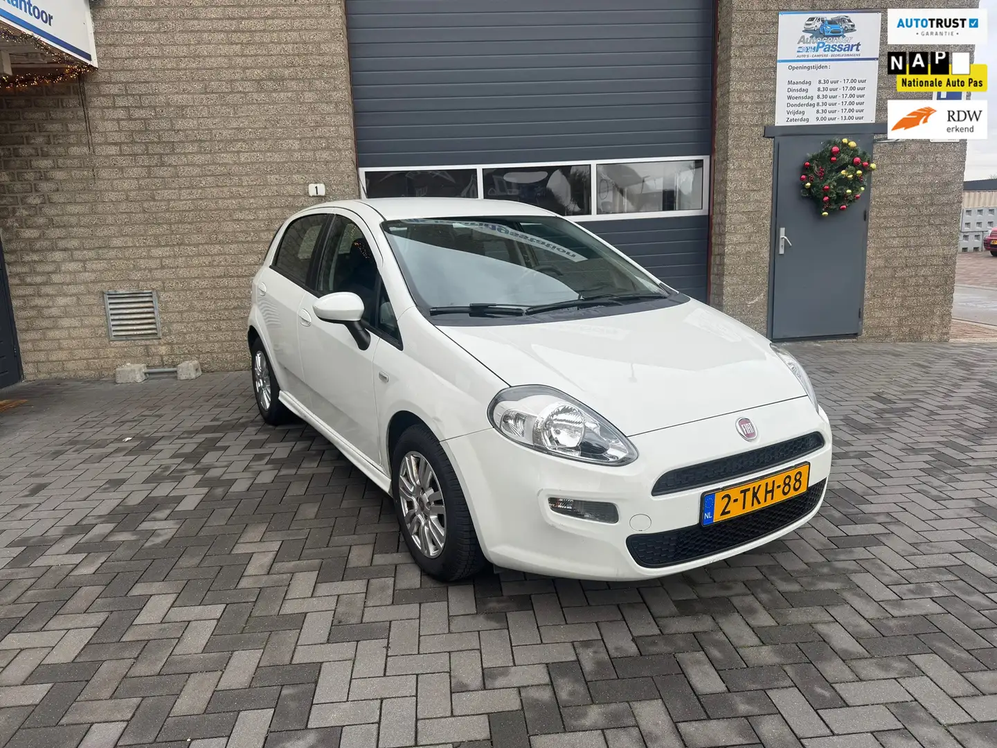 Fiat Punto Evo 0.9 TwinAir Street Wit - 1