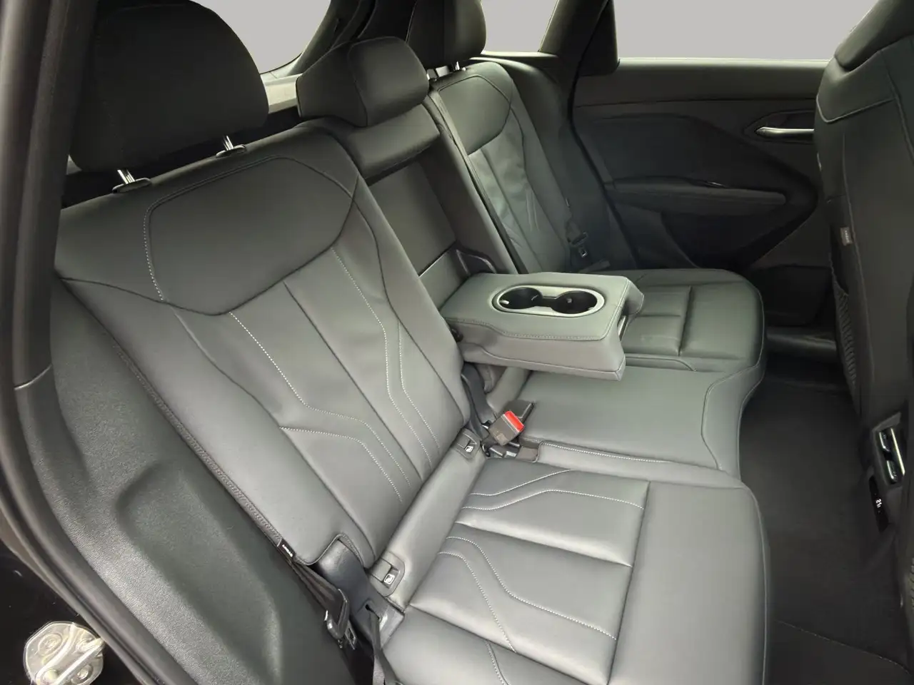 Audi Q3 SUV TFSI S tronic+PANO+LED+S LINE 15