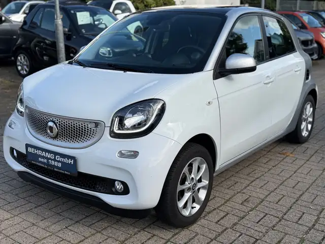 Smart ForFour PASSION*NAVI*PDC*PANORAMA*90PS*AUTOMATIK