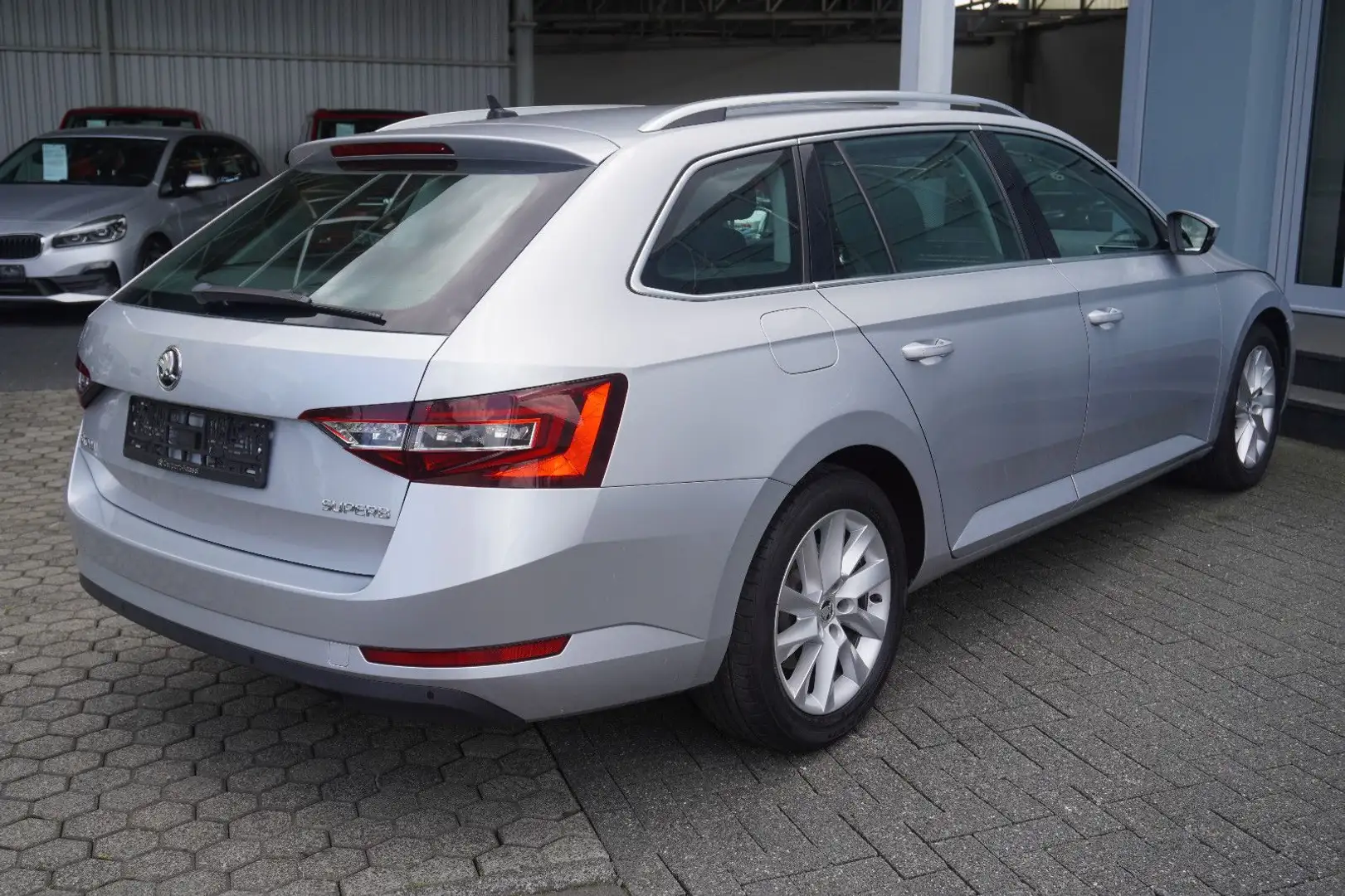 Skoda Superb Combi Style Navi/Sitzhzg/Tempo/Xenon/1.Hd Zilver - 2