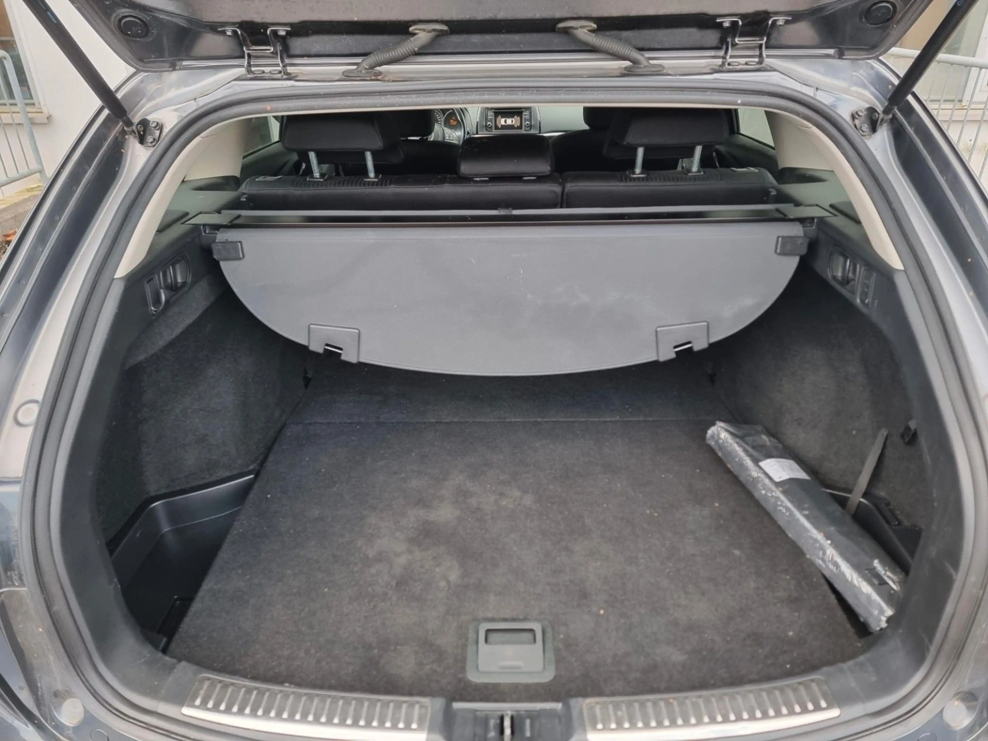 Mazda 6 Kombi Sports-Line 2.2 "Navi,Klima,Sitzheizung" — photo 15