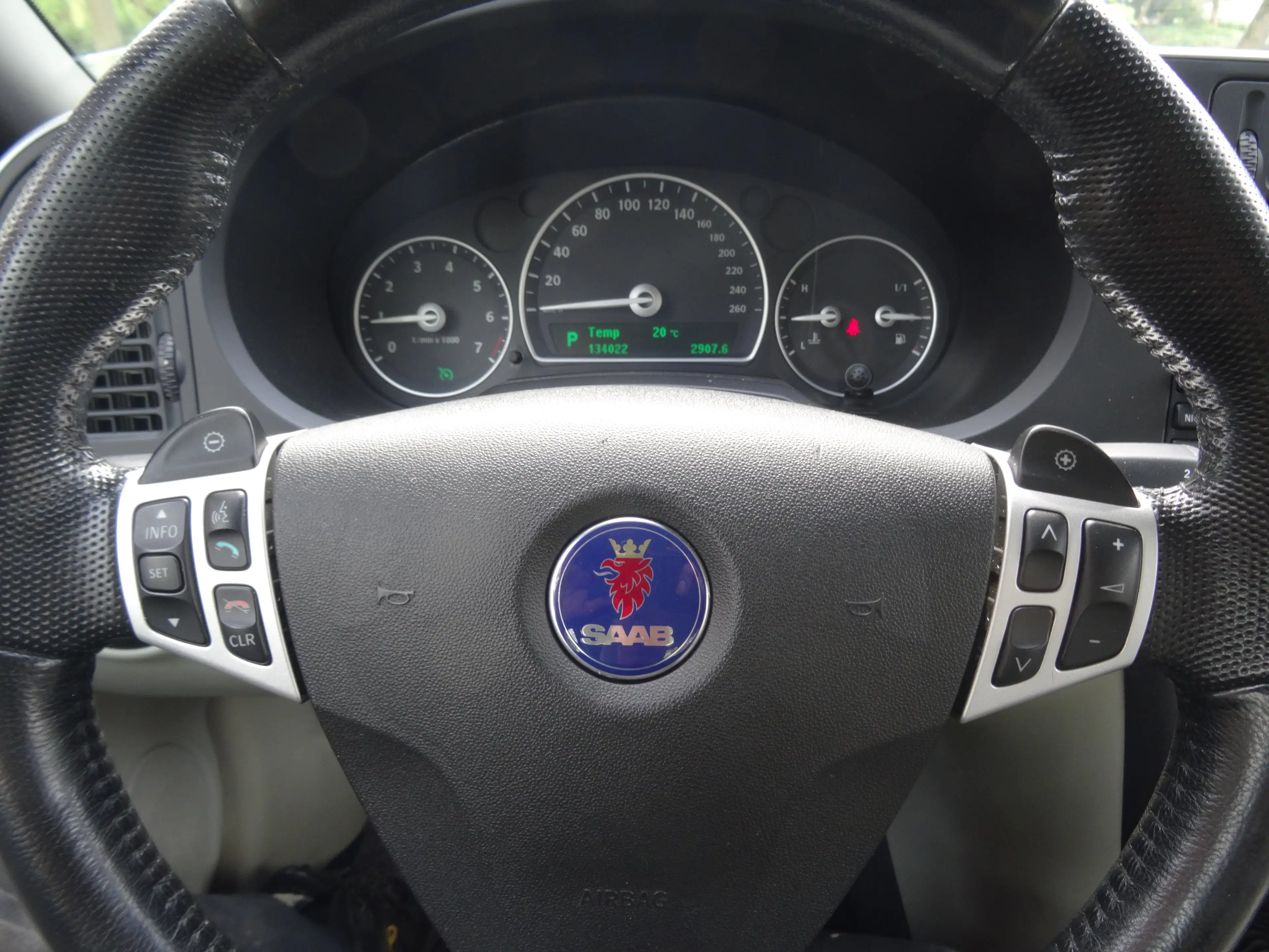 Saab 9-3 1.8t Vector — photo 8