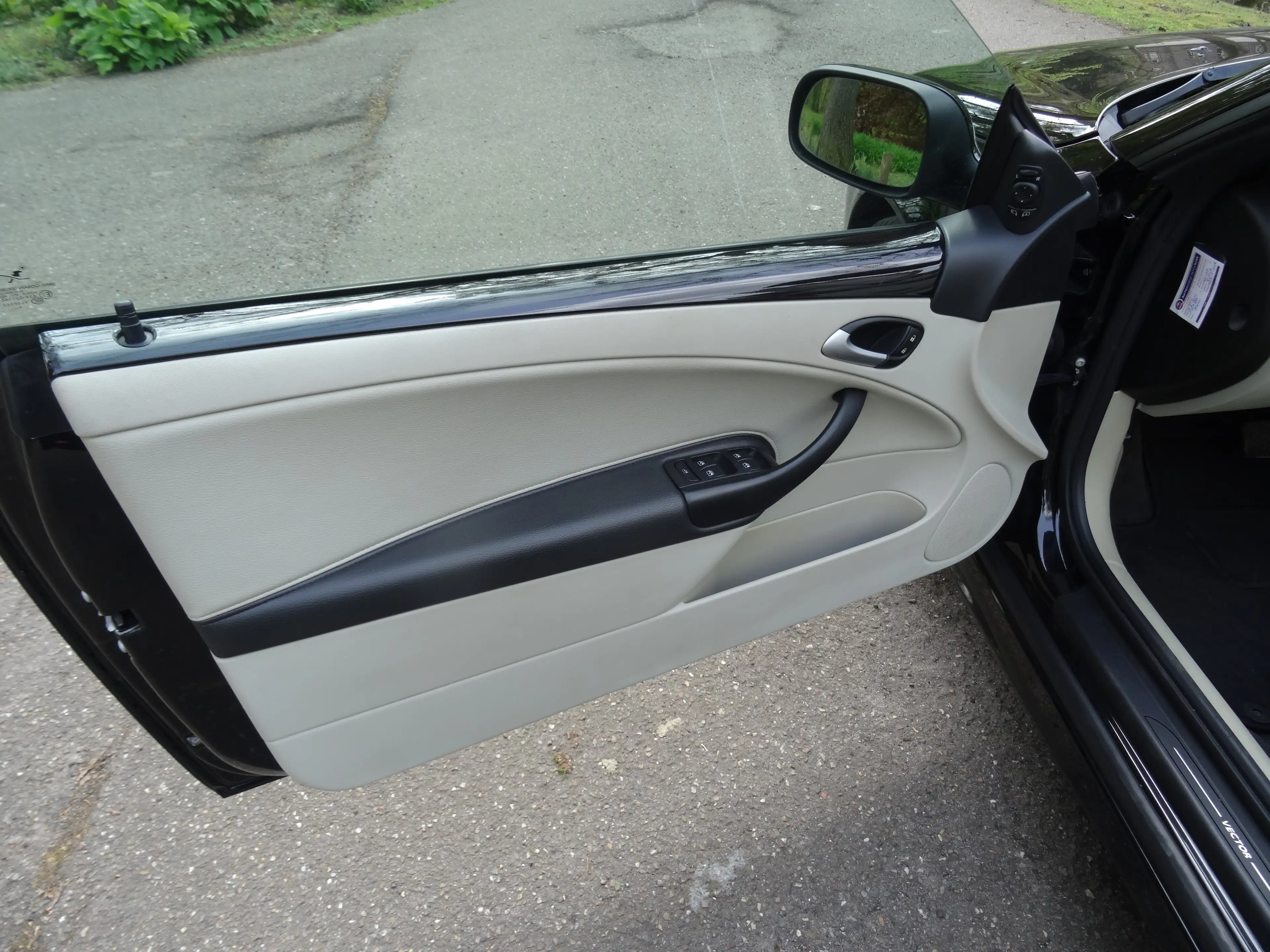 Saab 9-3 1.8t Vector — photo 10
