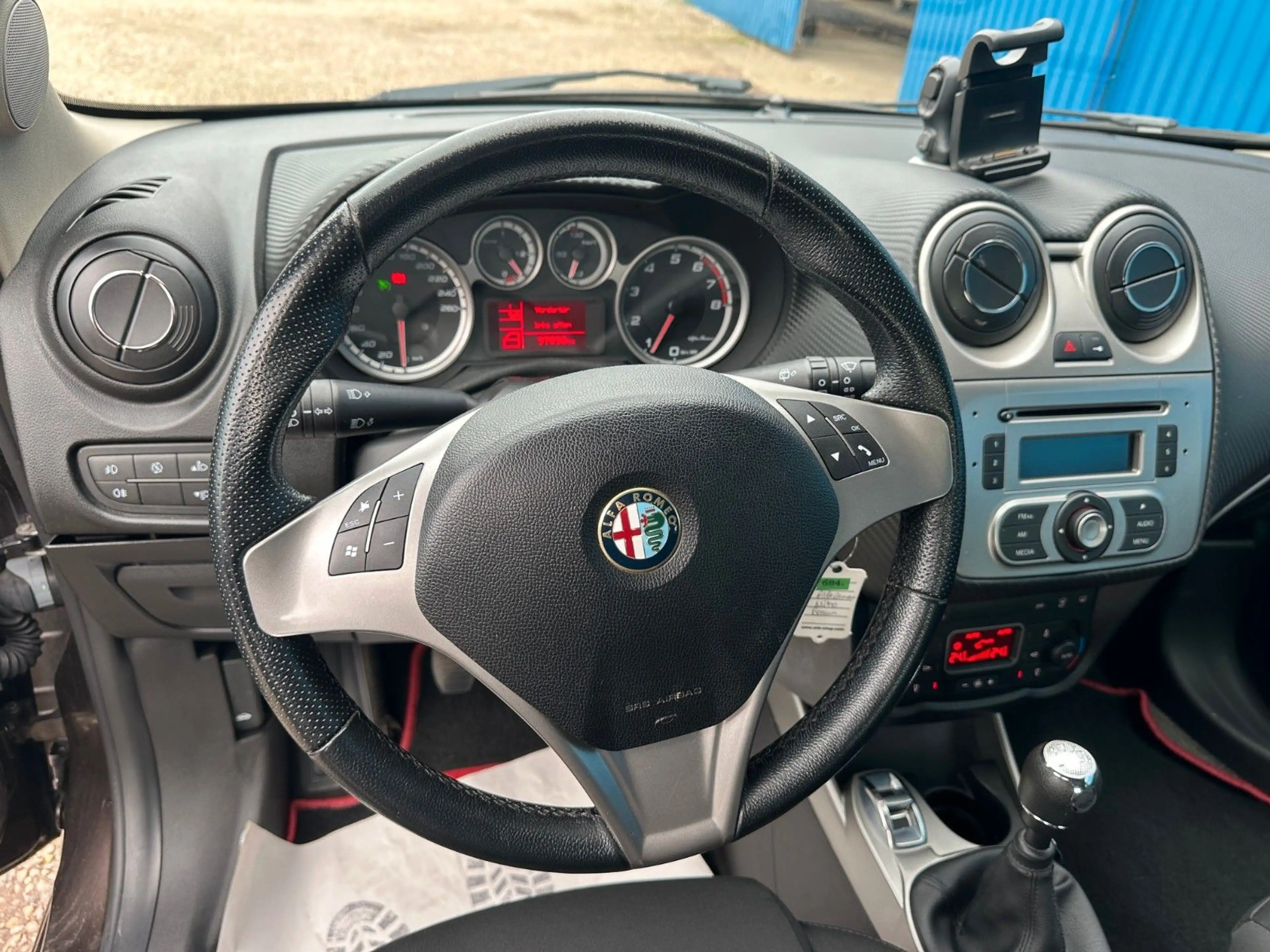 Alfa Romeo MiTo Turismo**97 TKM**Klima**Allwetter** — photo 10