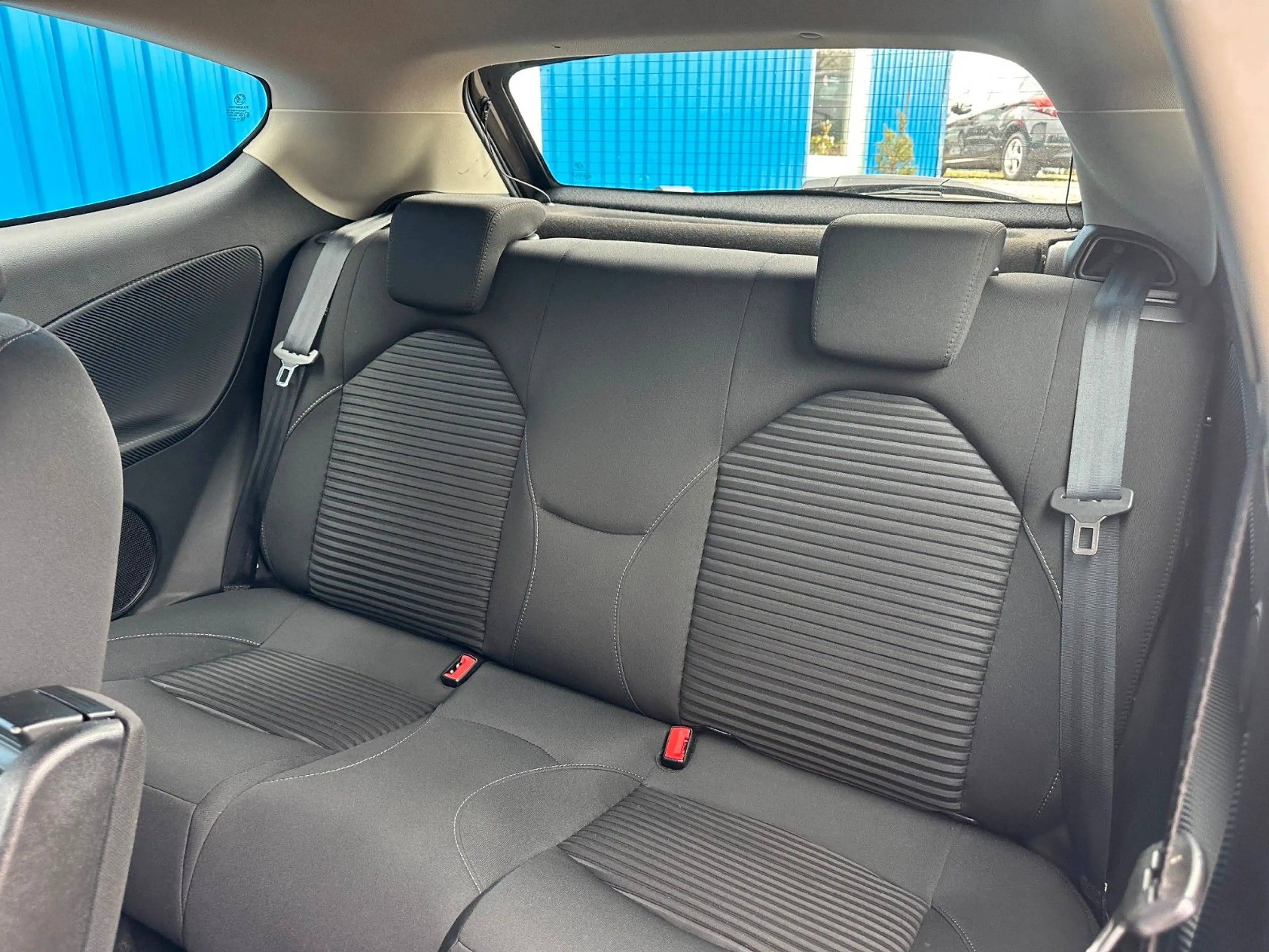 Alfa Romeo MiTo Turismo**97 TKM**Klima**Allwetter** — photo 15