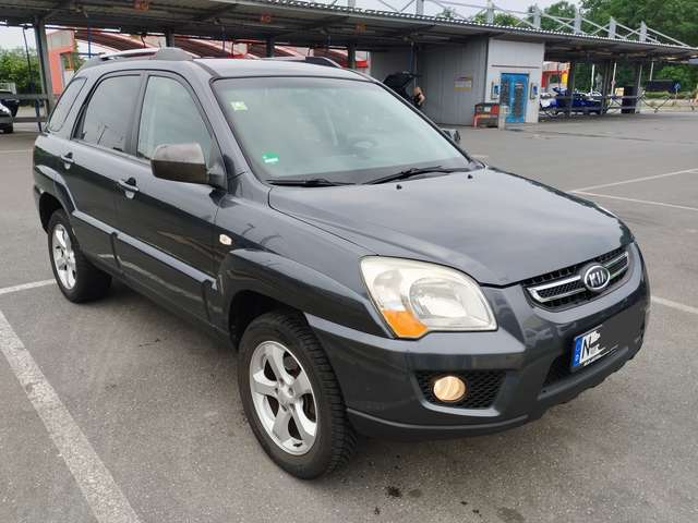 Imagine Kia Sportage 2.0  LPG EX NEW TÜV 2027)