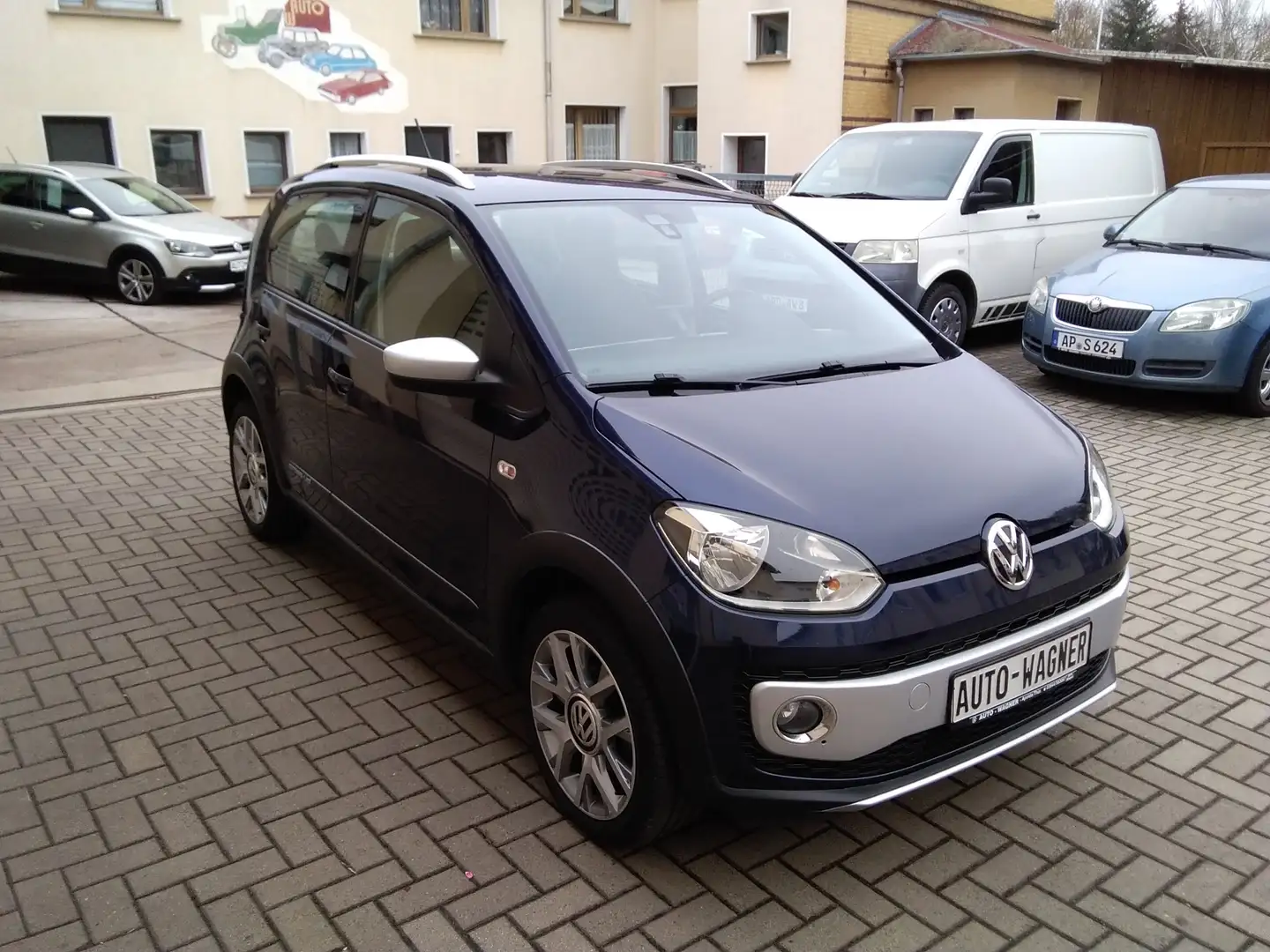 Volkswagen up! cross up! SHZ PDC TEMPOMAT Modrá - 2