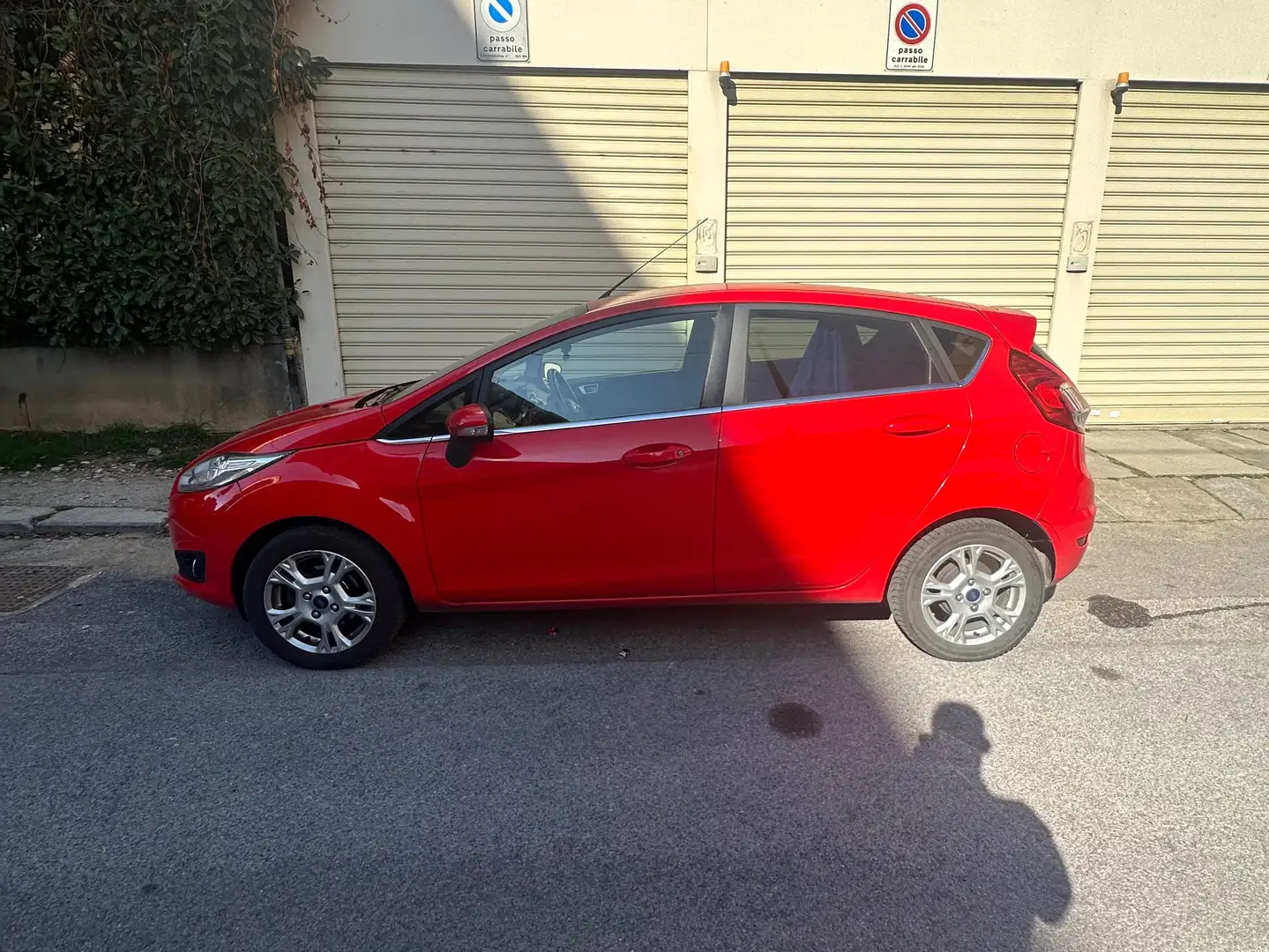 Ford Fiesta Titanium 5 Porte 1.4 Cilindrata - 95 CV Rosso - 2