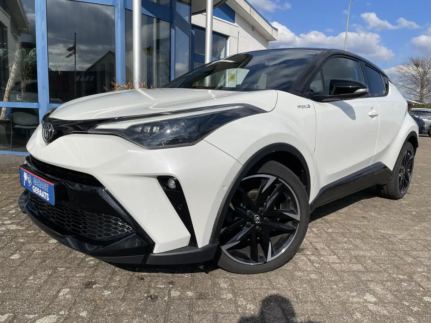 Toyota C-HR 1.8 Hybrid GR-Sport | Dealer onderhouden, 1e eigen Blanc - 1
