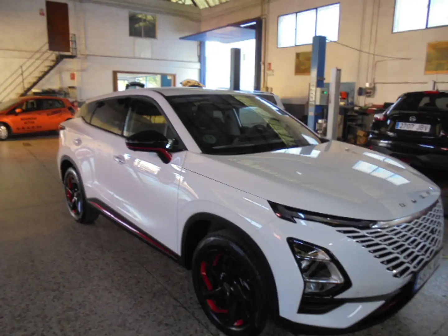 Omoda 5 1.6 Premium 185 Blanco - 1