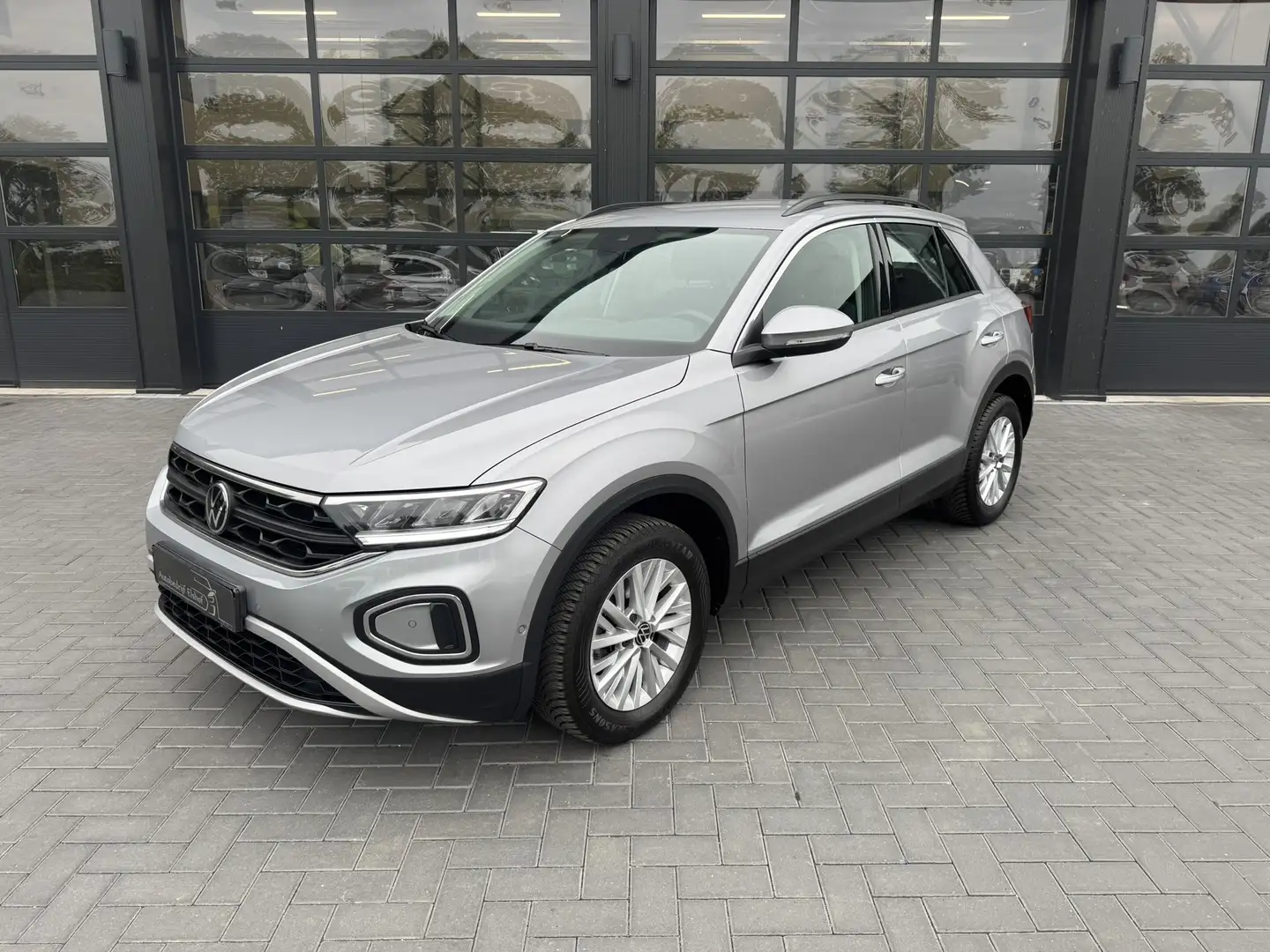 Volkswagen T-Roc 1.0 TSI Carplay / Stoelverwarming Grigio - 1