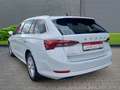 Skoda Octavia Combi First Edition 2.0 TDI DSG DPF AHK NAVI Weiß - thumbnail 2