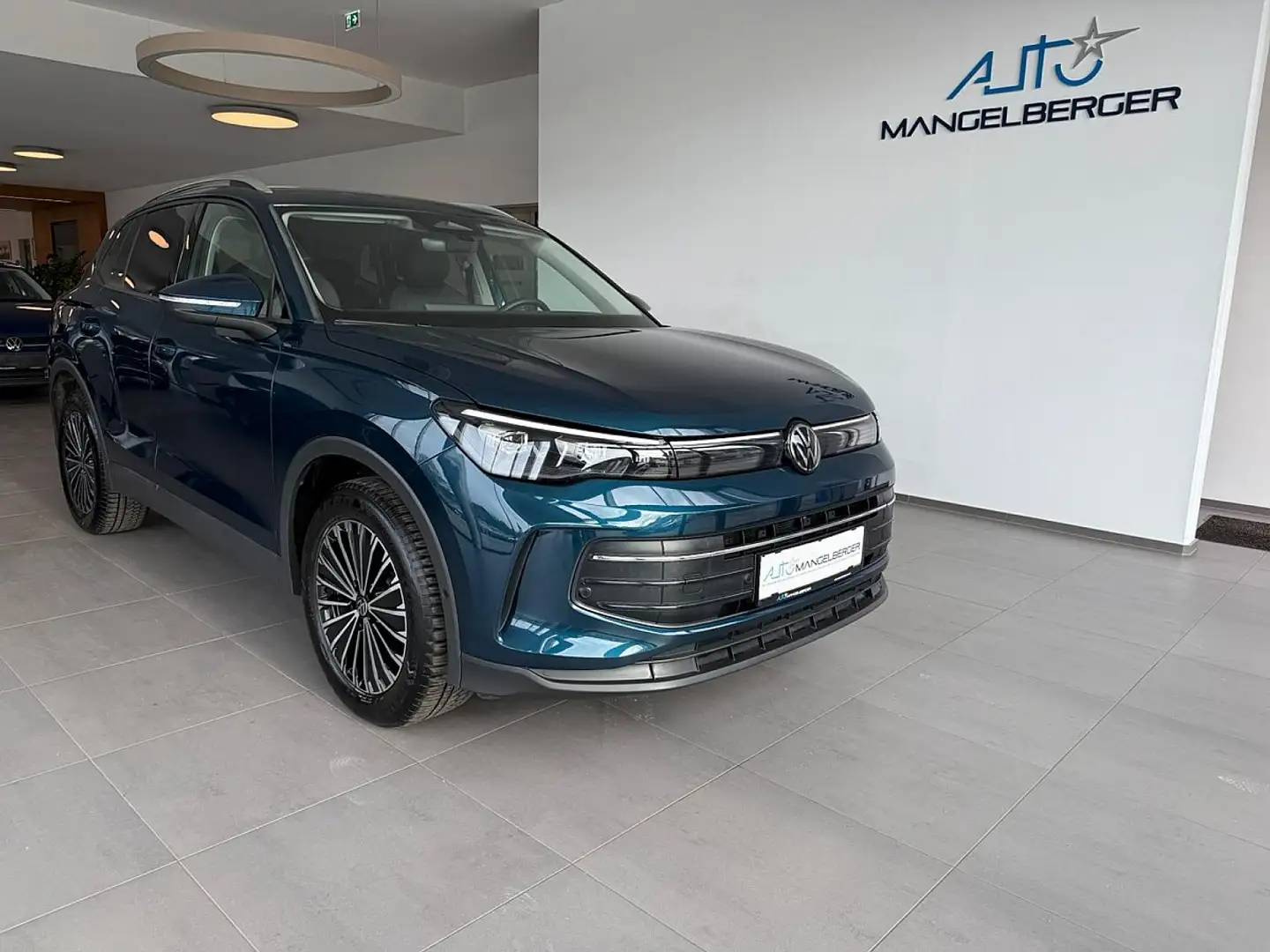 Volkswagen Tiguan 1,5 eTSI ACT Life DSG, Anhängevorr; Design Pake... Bleu - 1