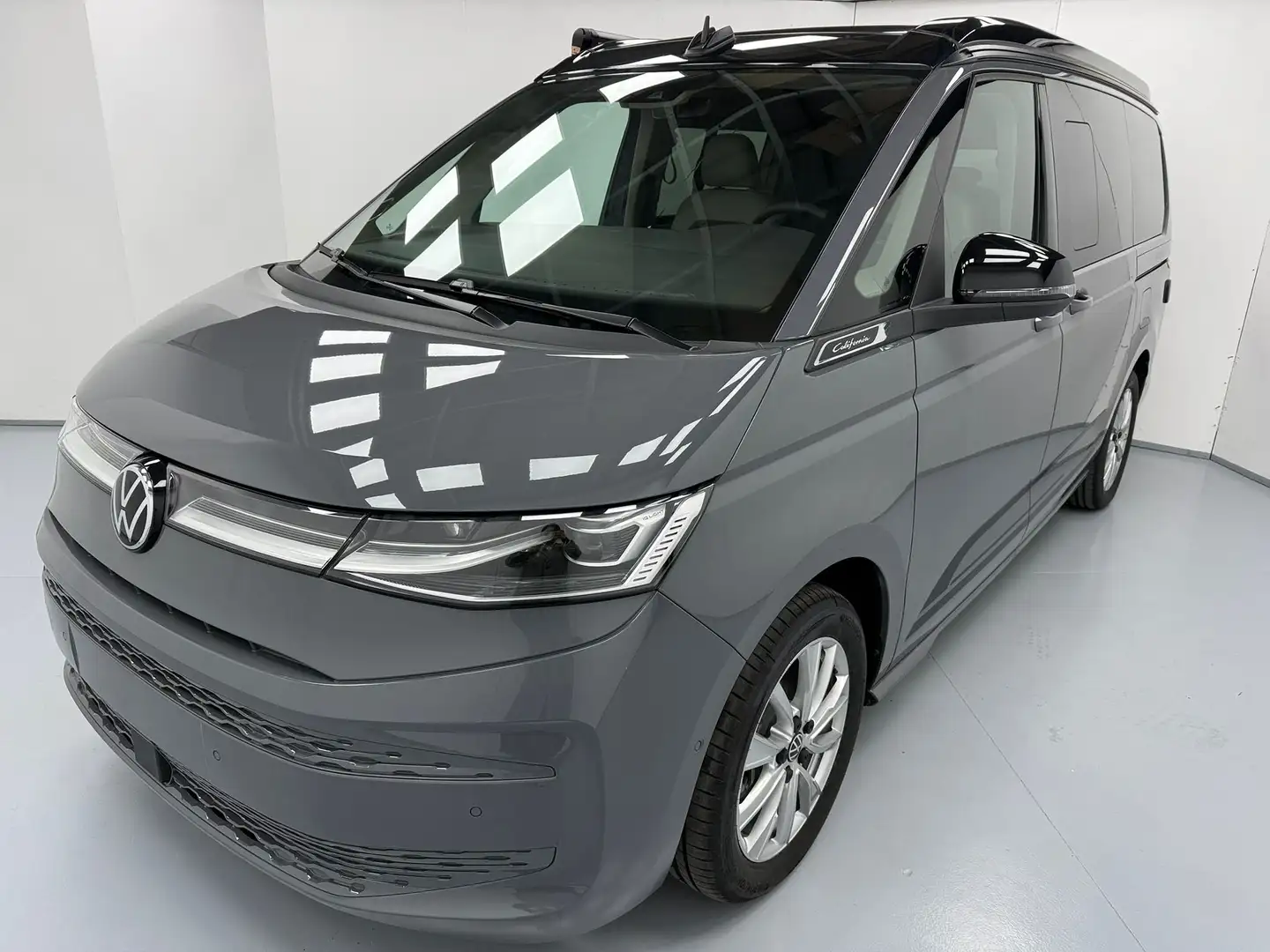 Volkswagen T7 California OCEAN 2.0 TDI DSG 150CV *NUOVO UFF. ITALIA* PROMO Gris - 1