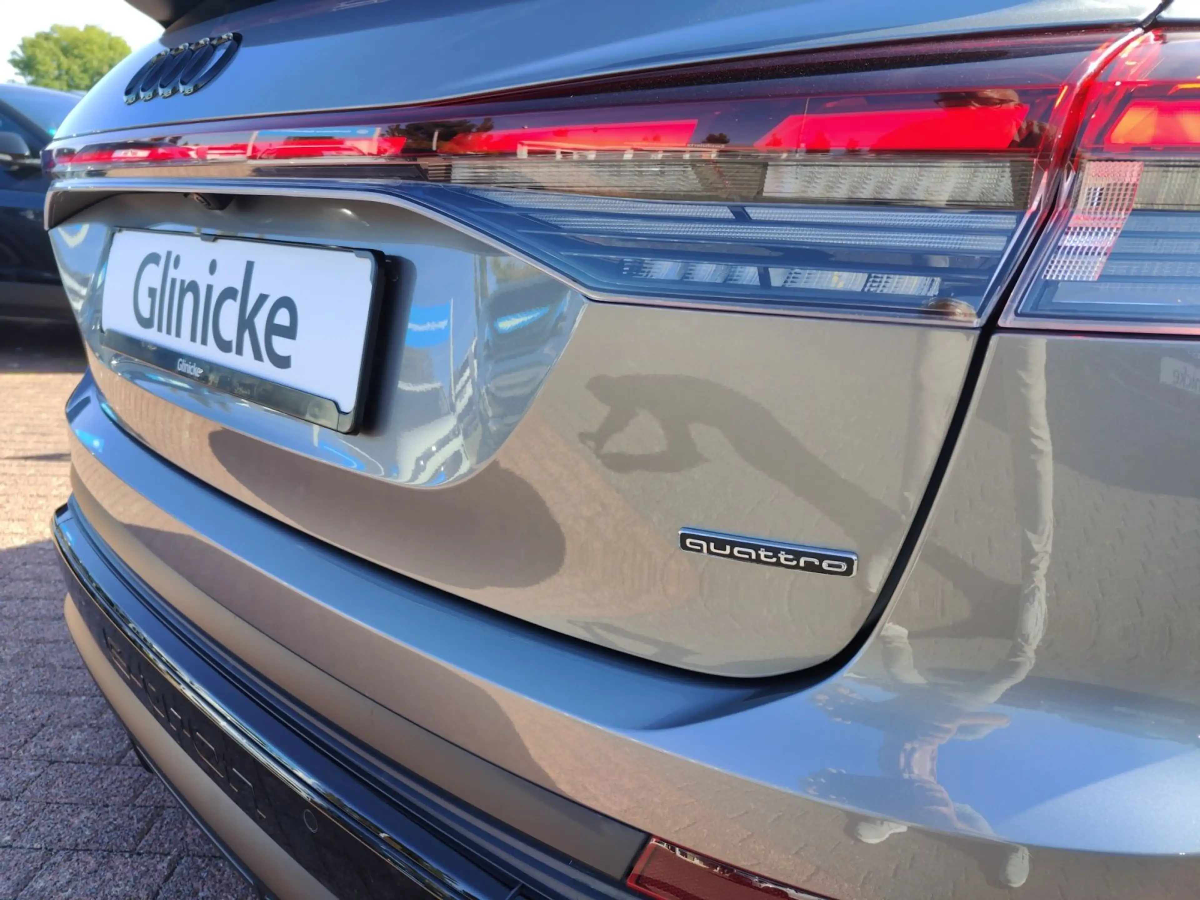 Audi Q4 e-tron Q4 50 e-tron Sportback quattro S-Line Matrix RFK — photo 20