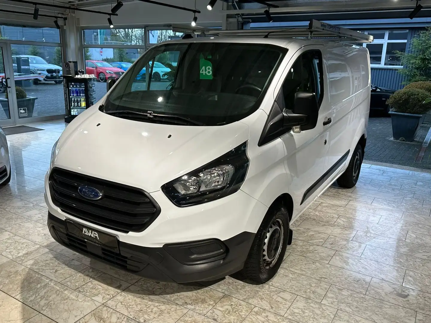 Ford Transit Custom 260 L1 KLIMA*FACELIFT*KLIMA*AHK* Blanc - 1