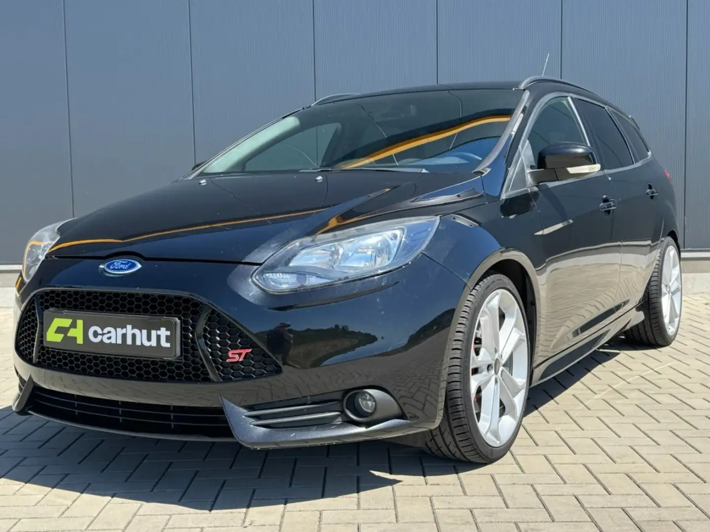 Ford Focus 2.0 Ecoboost ST3 Wagon. 250 PK, cruise, recent ond Negro - 1