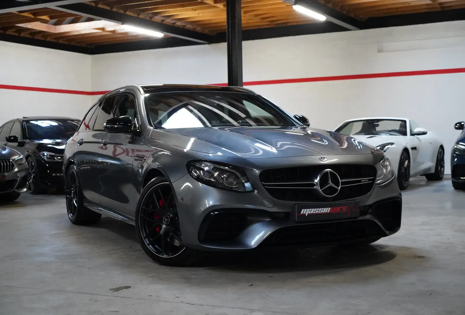 Mercedes-Benz E 63 AMG S | 4Matic+ | PANO | LED | 1ST OWNER!!! Gri - 1