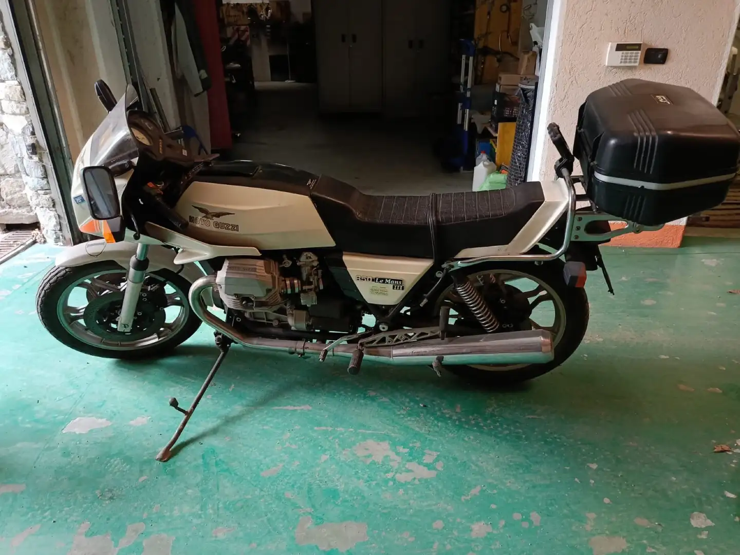 Moto Guzzi 850 Le Mans - 2
