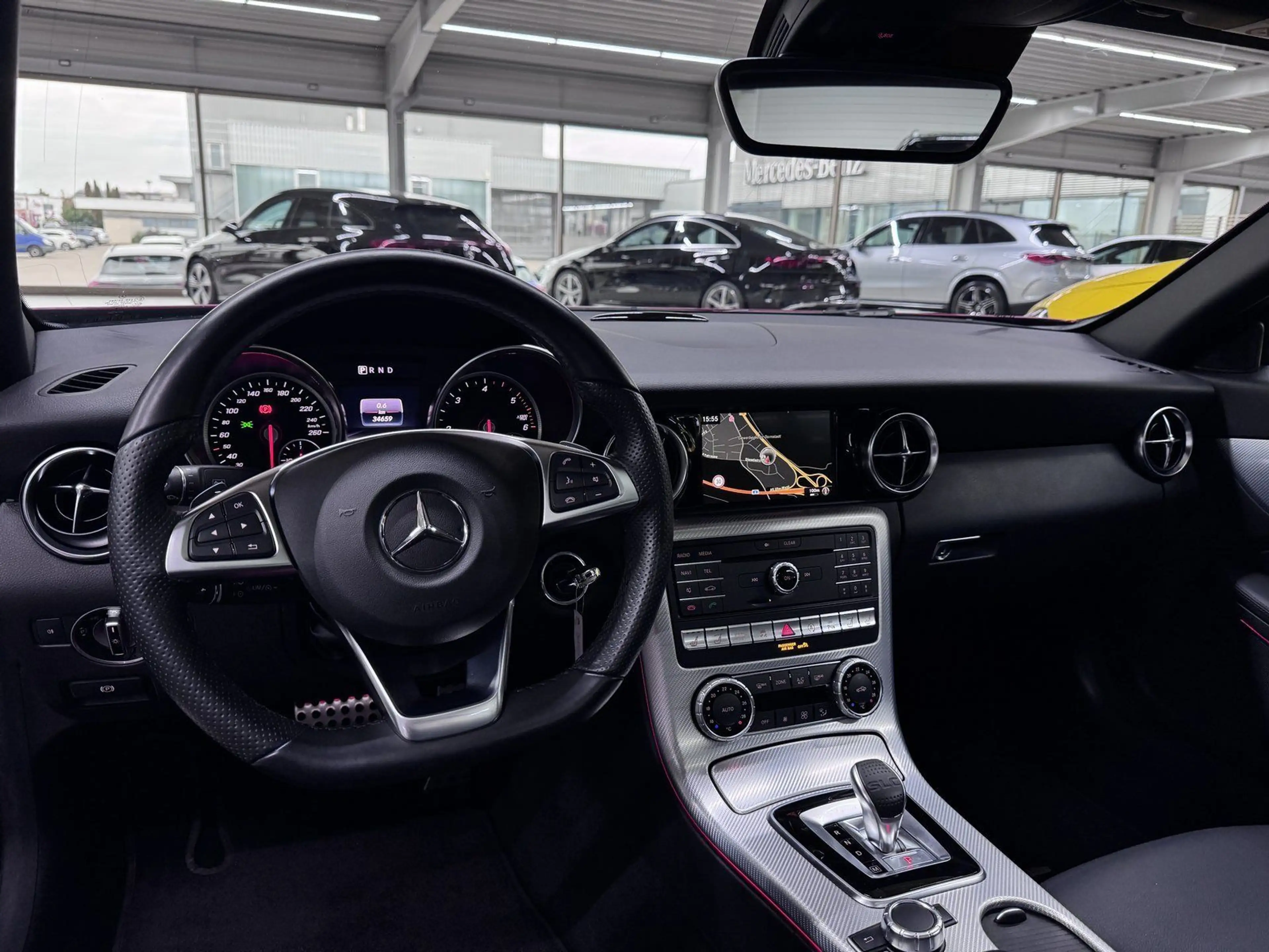 Mercedes-Benz SLC 250 d DISTRONIC+AMBIENTE+AIRSCARF+COMAND+LED — photo 9