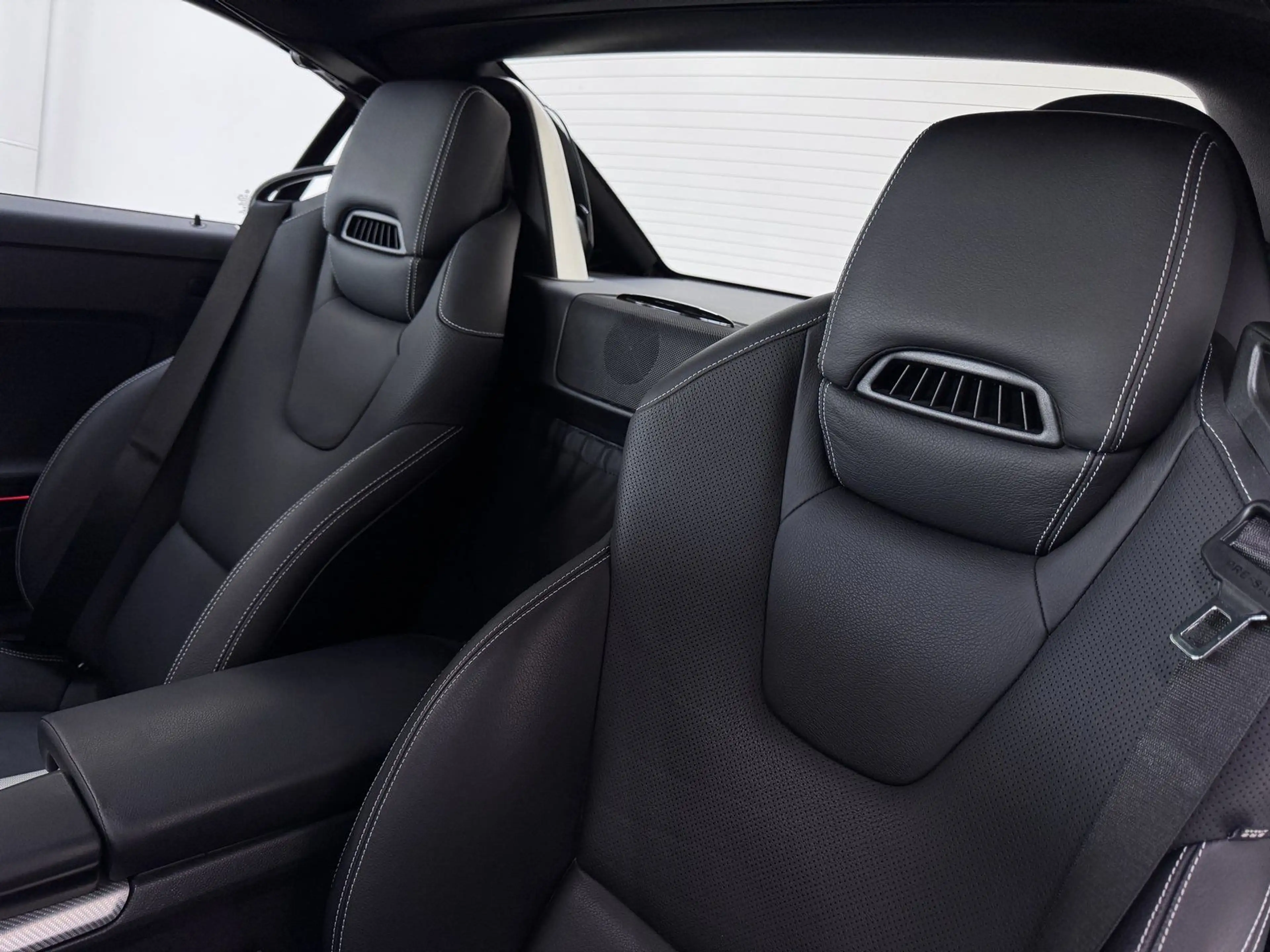 Mercedes-Benz SLC 250 d DISTRONIC+AMBIENTE+AIRSCARF+COMAND+LED — photo 10